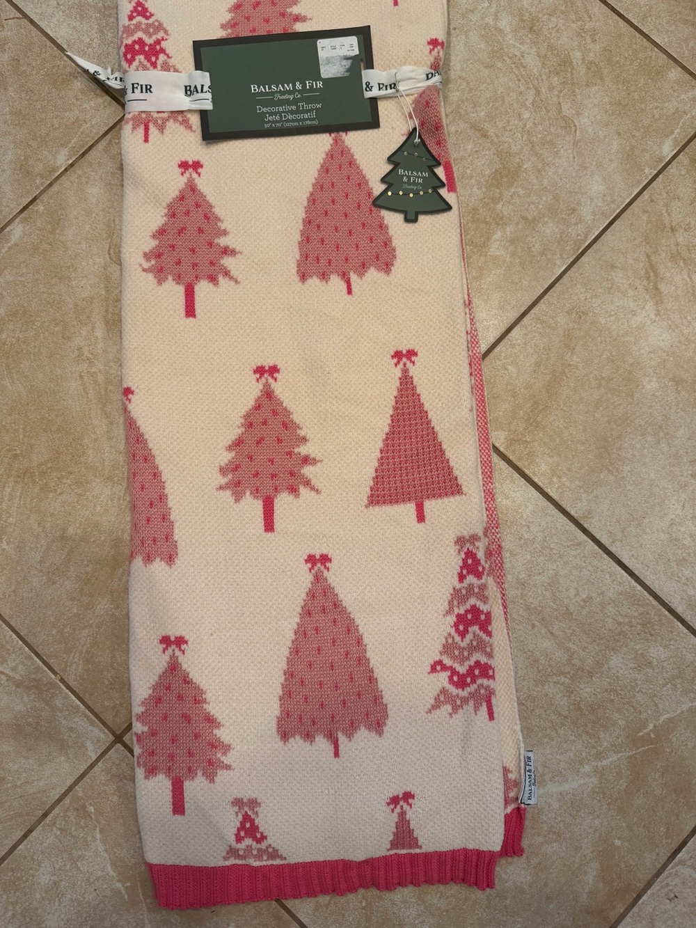 Balsam & Fir Pink Tree Pattern Holiday Throw Blanket Christmas soft NWT